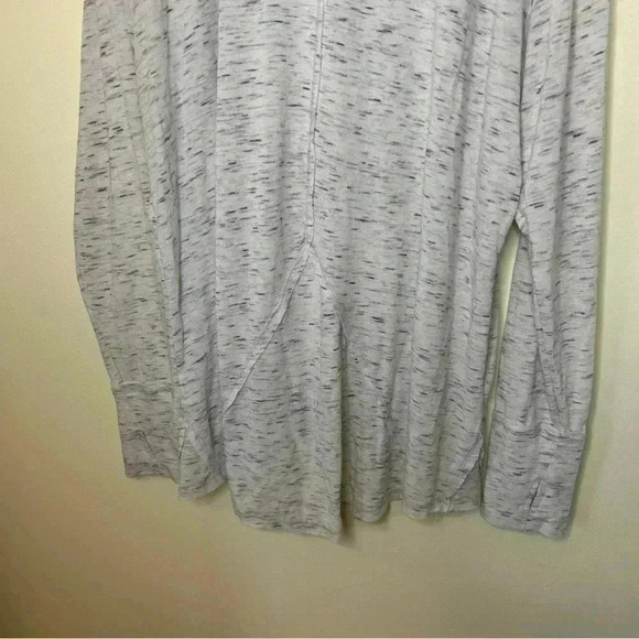 Spring & Mercer Women's Super Soft Comfy Long Sleeve Dye Tunic Tee Light Grey XL - Picture 2 of 2